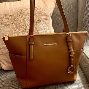 MICHAEL KORS purse Tan
